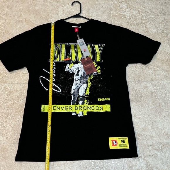 NWT Mitchell & Ness Denver Broncos Neon Pop John Elway T-Shirt Tee Size Medium - Picture 4 of 12
